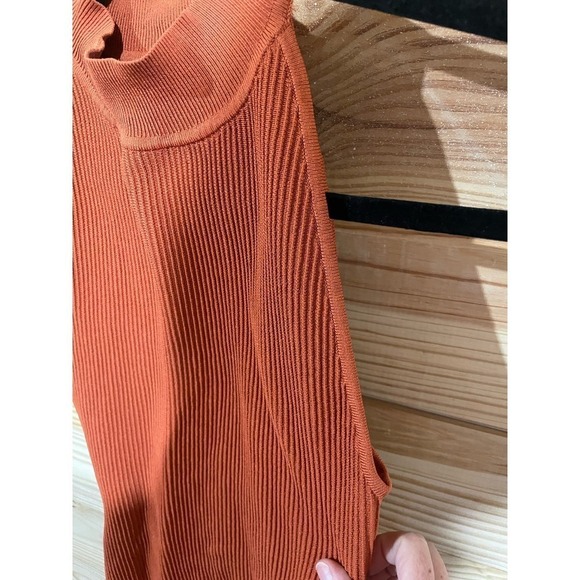 Aritzia Babaton, Sculpt Knit Halter Dress in Flambeau Red, size XS - Picture 8 of 10